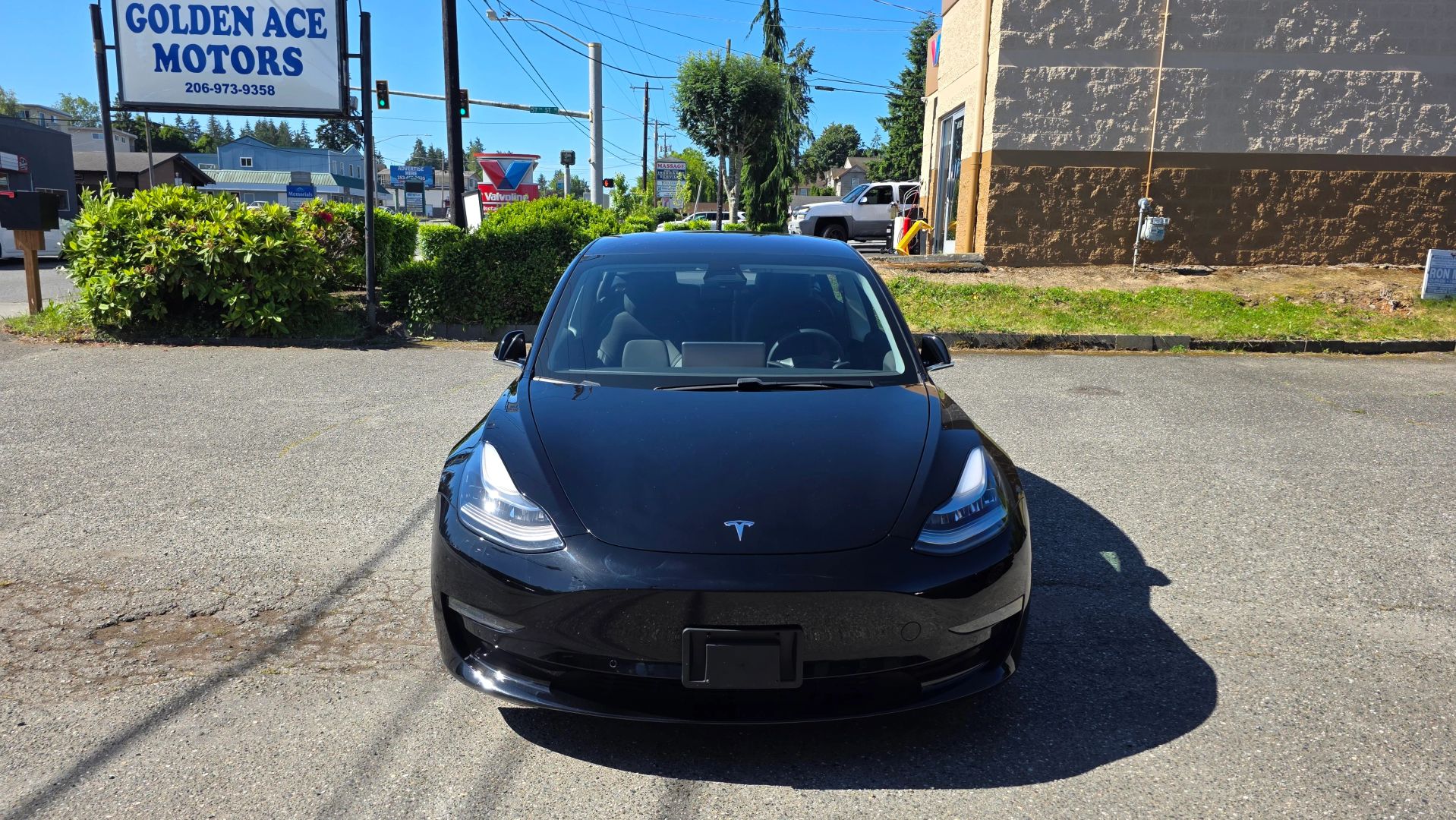 tesla model 3 2018 5YJ3E1EBXJF072020 image tesla model 3 2018 5YJ3E1EBXJF072020 image